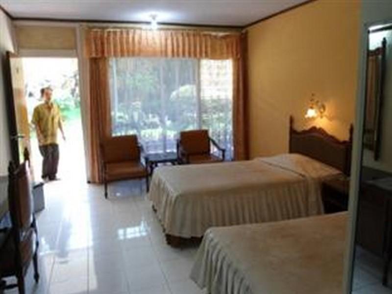 Hotel Safari Jembel Zewnętrze zdjęcie